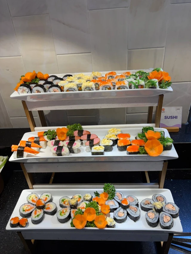Hoàng Yến Buffet – Vạn Hạnh Mall