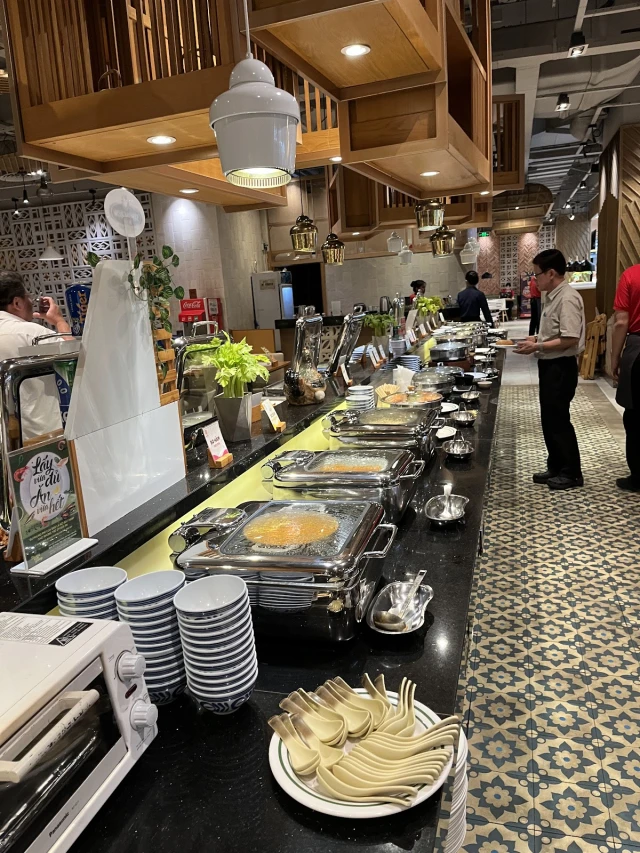 Hoàng Yến Buffet – Vạn Hạnh Mall
