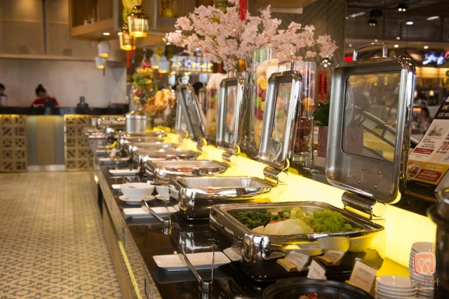 Hoàng Yến Buffet – Vạn Hạnh Mall - không gian 1