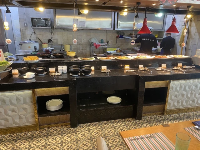 Hoàng Yến Buffet – Vạn Hạnh Mall - không gian 5