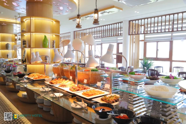 Buffet Gánh Quê Hương – Phạm Ngũ Lão - không gian 3