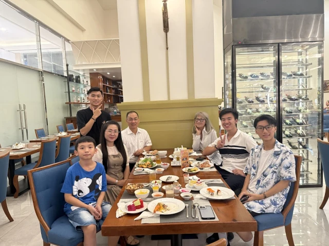 Buffet Sao Bắc Đẩu - Tân Sơn Nhất Hotel - không gian 5