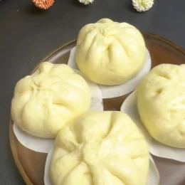 Công thức và cách làm món bánh bao xá xíu ngô phô mai kéo sợi