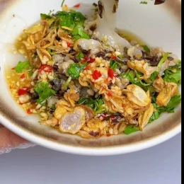 Bánh đúc nóng bột gạo nhân thịt mộc nhĩ