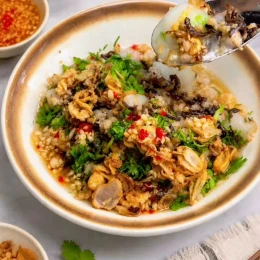 Bánh đúc nóng từ cơm nguội