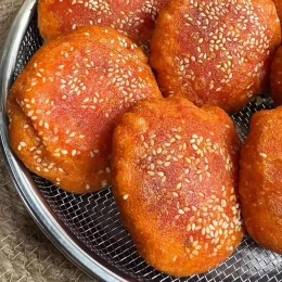 Bánh rán gấc nhân đậu xanh