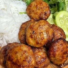 Bún chả viên nướng nồi chiên không dầu