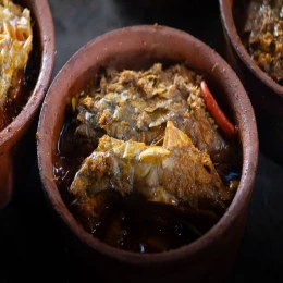 Cá bớp kho tộ