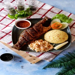 Cá chẽm nướng muối ớt