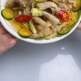 Chân gà ngâm sả tắc