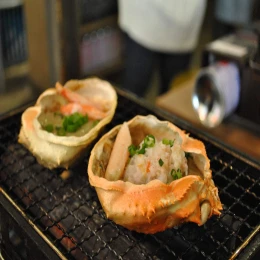 Cua nướng mỡ hành