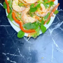 Gỏi đu đủ tôm thịt