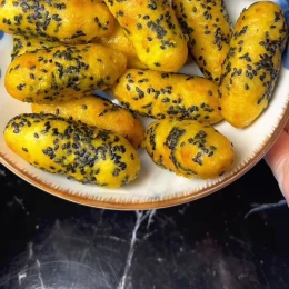 Khoai lang kén mè đen