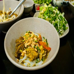 Mì Quảng tôm thịt