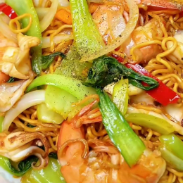 Mì xào hải sản