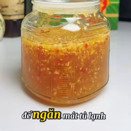 Nước mắm dứa tỏi ớt chấm nem chan bún