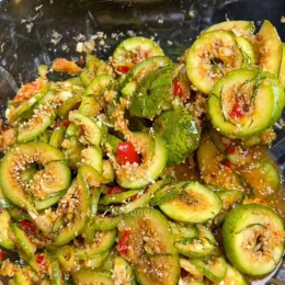 Sung muối trộn riềng tỏi ớt