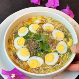 Súp gà ngô nấm