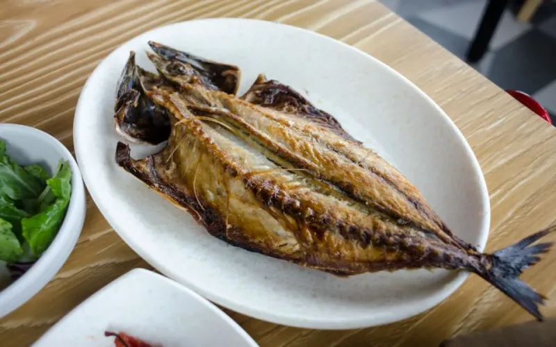 khử mùi tanh cá thu
