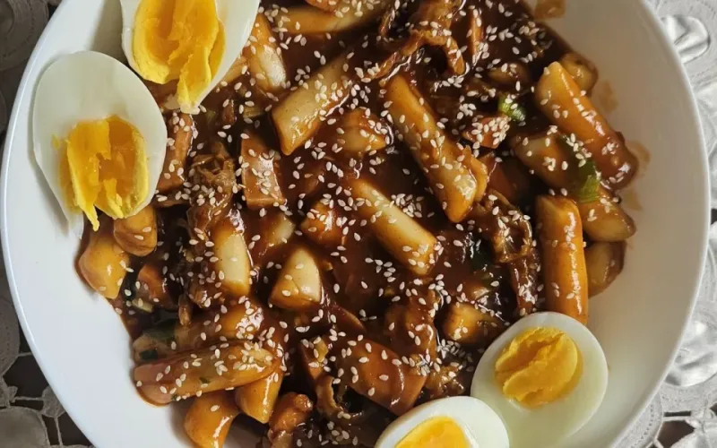 b&aacute;nh gạo cay H&agrave;n Quốc