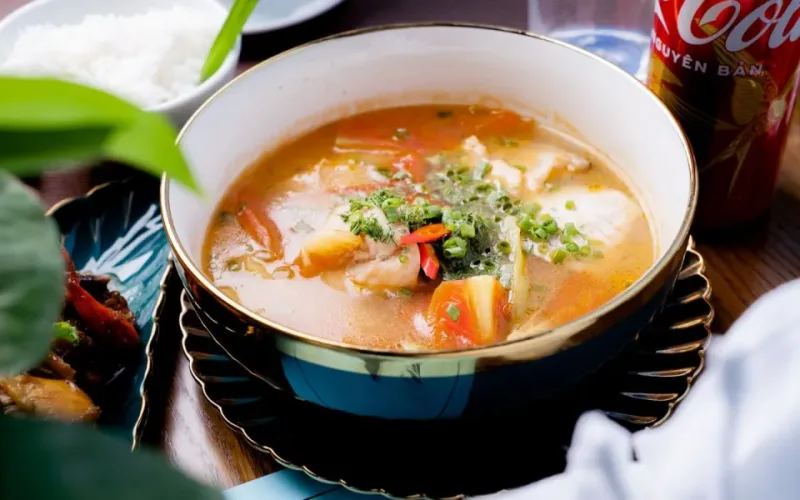 canh cá không nát