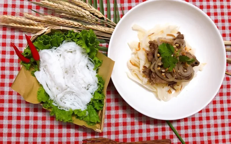 c&aacute;ch l&agrave;m phở trộn