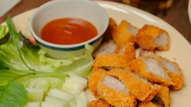 Bánh gà chấm sốt mè cho bé: cách làm giòn ngon, ít dầu mỡ