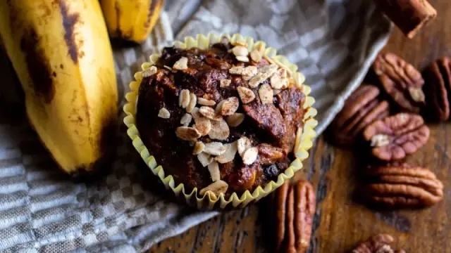 B&aacute;nh muffin chuối socola cho b&eacute;: c&ocirc;ng thức mềm ẩm, &iacute;t đường