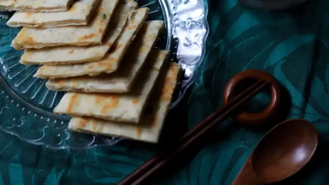 Biến tấu bánh xèo: 5 kiểu bánh chiên giòn từ Việt Nam đến châu Á