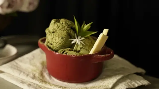 C&aacute;ch l&agrave;m kem tr&agrave; xanh matcha tại nh&agrave; mịn b&eacute;o, kh&ocirc;ng cần m&aacute;y