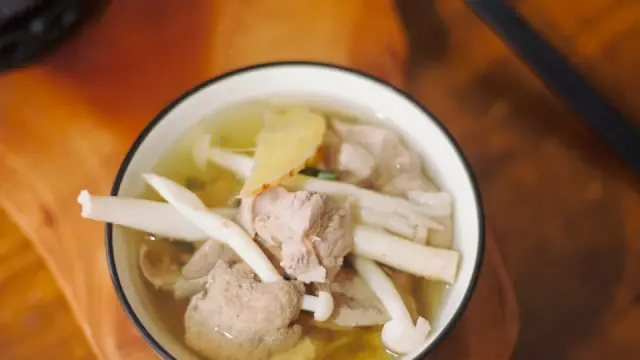 Canh nấm thanh đạm: 7 cách nấu ngon ngọt, nhẹ bụng, dễ làm