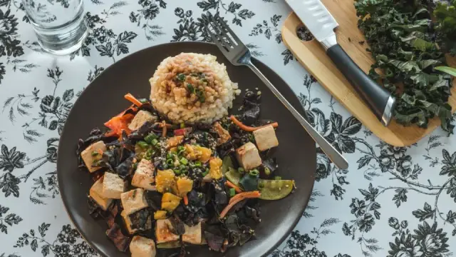 Combo m&oacute;n chay 4 m&oacute;n đẹp mắt: từ khai vị đến m&oacute;n ch&iacute;nh