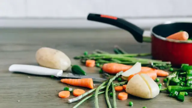 Măng tây xào: 7 cách làm xanh giòn, thơm ngon cho bữa cơm nhà