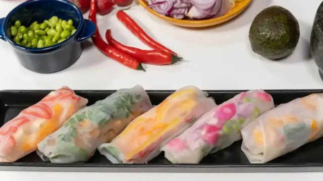 Món cuốn chay 3 miền: phở cuốn, cuốn diếp và bò bía chay