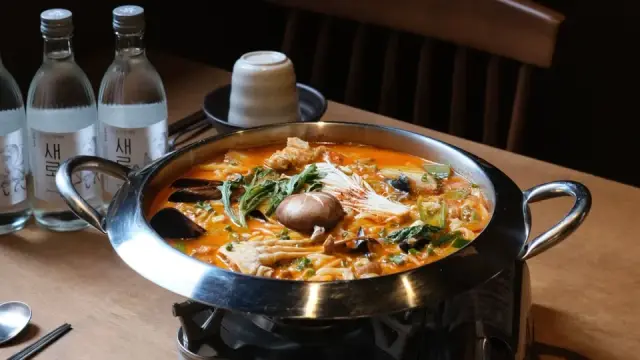 Món lẩu dễ làm tại nhà: 5 nồi lẩu ngon cho cả nhà sum họp