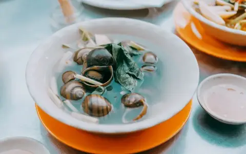 Tiệm Ốc 2 Tay - 76 Ngọc Khánh
