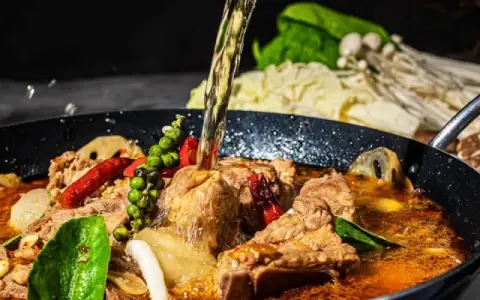 Vica Hotpot - Hồ Tùng Mậu