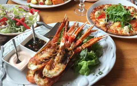 Lẩu Cua Đồng Hòa Lạc - Triệu Việt Vương