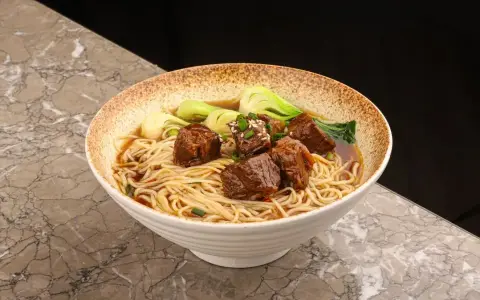 Nhà hàng Link Bistro Cafe - Bà Triệu