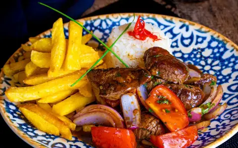Phụng Thành - Traditional Cuisine - Nguyễn Bỉnh Khiêm