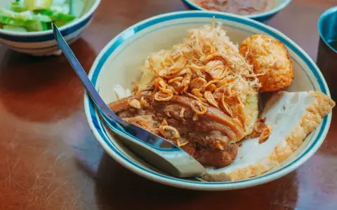 Ngan Ngon Trâm - Hàng Nón