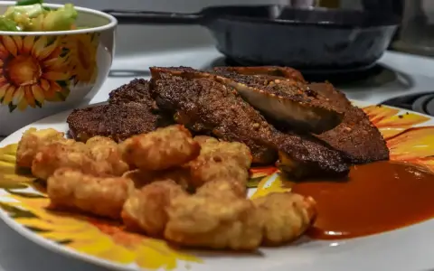 Le Monde Steak - Dịch Vọng Hậu