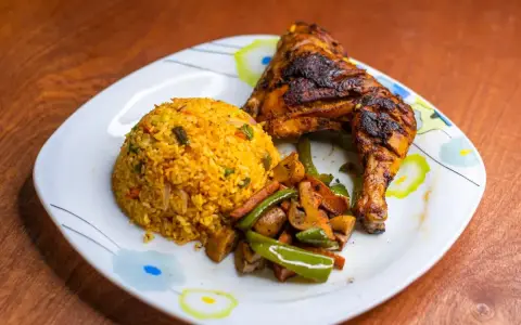 Kampong Chicken House - Cơm Gà Hải Nam - Phạm Ngọc Thạch