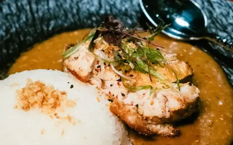 Kombo - Cơm Niêu Singapore - Nguyễn Phong Sắc