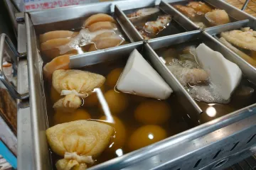 Oden trong nồi nước dùng