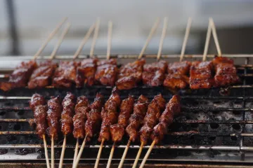 Thịt xiên nướng than hoa