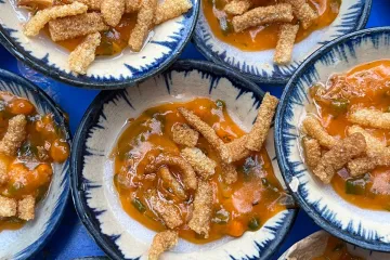 Bánh bèo chấm nước mắm