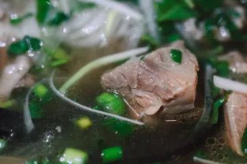 Phở bò rau thơm