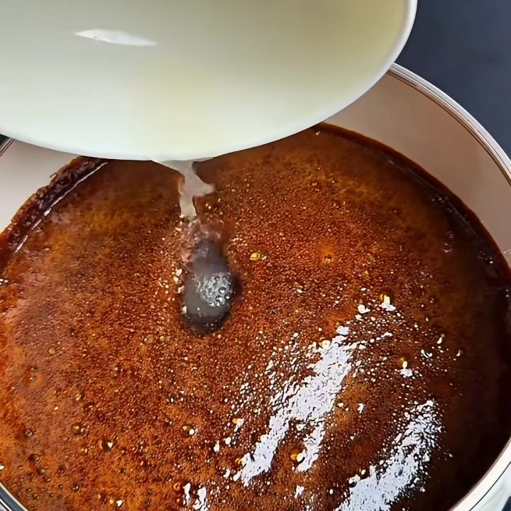 Thêm nước dừa