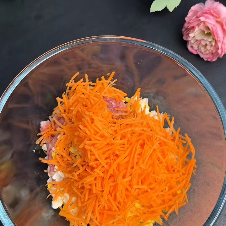 Thêm cà rốt